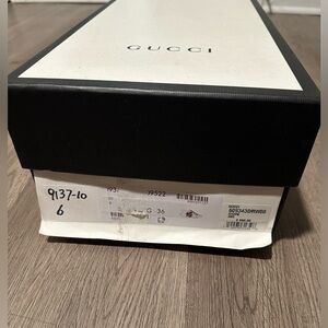 REAL GUCCIE SNEAKERS SIZE 36